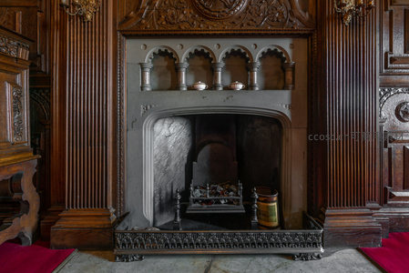 古典雕花壁炉，彰显贵族奢华气派
