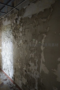 墙面剥落的纹理特写