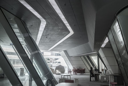 现代建筑内部空间的几何美学