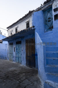 蓝墙老宅的岁月痕迹