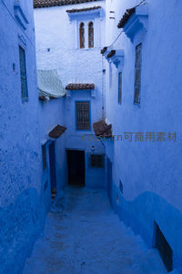 俯瞰蓝色阶梯，舍夫沙万古城的垂直风景