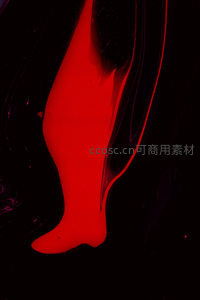 黑色背景上流淌的鲜红液体