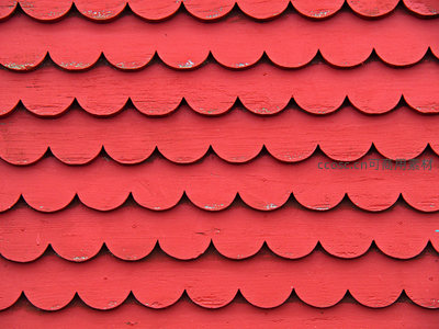 复古红色鱼鳞瓦屋顶特写