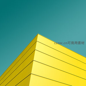 明亮黄色建筑转角与青空几何构图