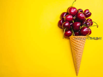 樱桃盛满甜筒创意水果艺术摆拍