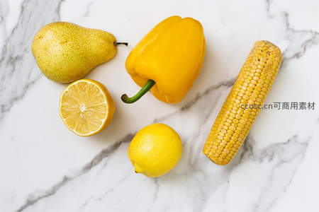 大理石台面黄系蔬果静物组合