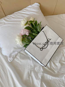 香奈儿购物袋伴牡丹入梦