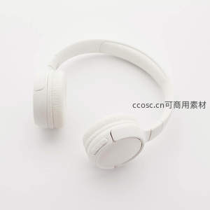 简约白色头戴式耳机