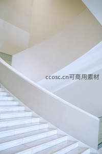 现代简约白色旋转楼梯