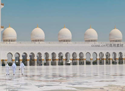白色穹顶清真寺宏伟庄严的建筑风光