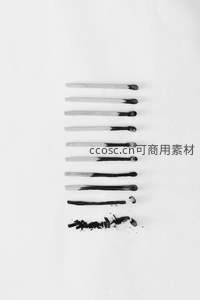 从完整到燃尽的火柴排列展示时间流逝概念