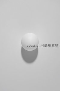 极简主义白球静物，纯净空间中的几何美学