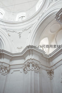 巴洛克风格穹顶下的神圣空间