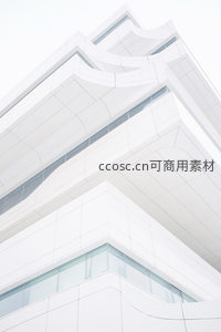 现代白色建筑的几何线条与光影艺术