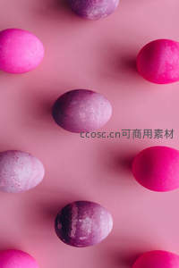 粉紫彩蛋平铺节日装饰