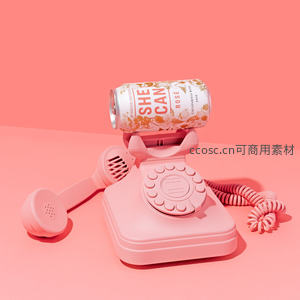 复古电话上的玫瑰酒罐