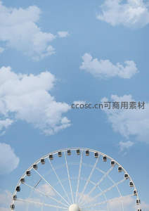 摩天轮下的晴空云朵