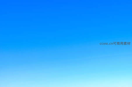 渐变蓝空无垠纯净如梦境