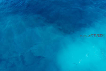 航拍碧海波纹如画布