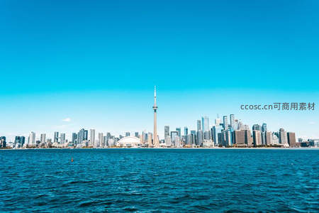 多伦多天际线全景，湖畔现代都市风貌
