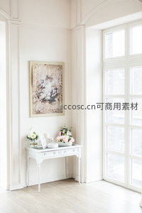 阳光洒落的法式窗边雅致角落