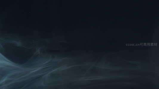 深邃夜幕下的流动云霭