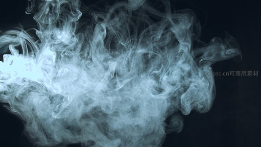 幽蓝烟雾在黑暗中舞动的神秘瞬间