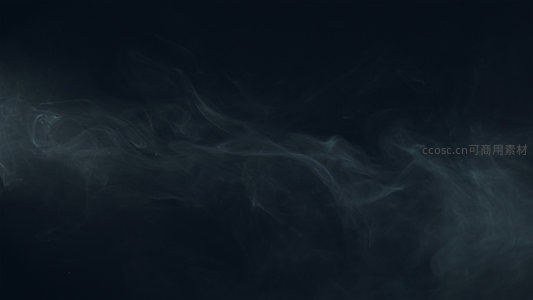 静谧黑幕里弥漫的朦胧烟雾景象
