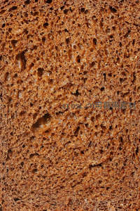 深色全麦面包切片特写纹理