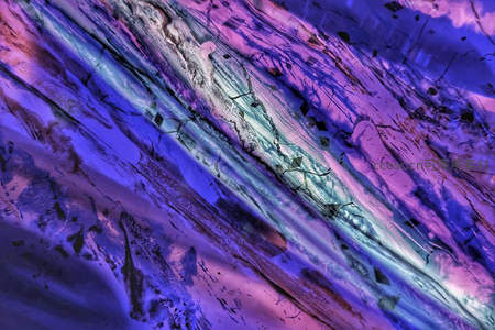 紫蓝交织的破碎晶体纹理