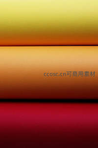 三色织物堆叠展现温暖色调层次感