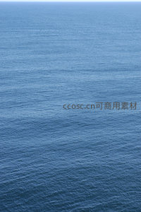 辽阔无垠的平静海平面