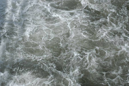 激流漩涡白色泡沫