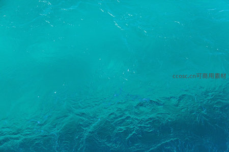 蔚蓝海水从高空俯瞰如丝绸般柔滑