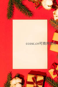 松枝环绕的节日祝福卡片