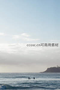 海天一色，冲浪者静候波涛