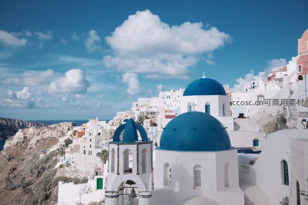 蓝顶教堂下的白色圣城，天空之镜