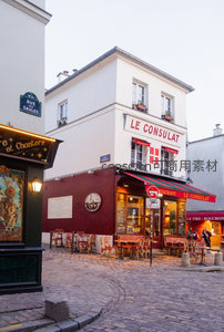 巴黎街头咖啡馆温馨午后时光