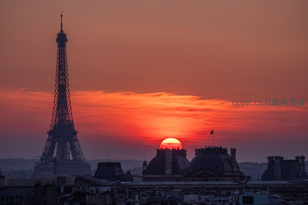 埃菲尔铁塔剪影下的绚烂日落