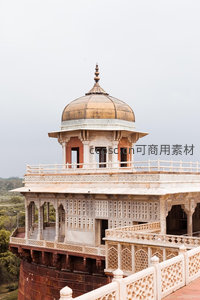 阿格拉堡穹顶凉亭，白色大理石雕花栏杆精巧绝伦