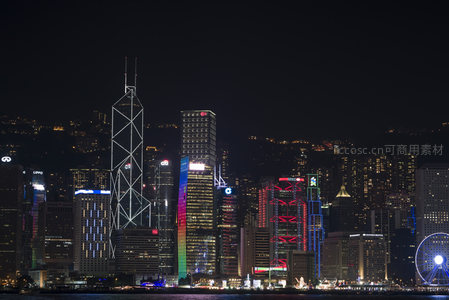 香港维多利亚港夜景航拍，中银大厦与摩天楼群璀璨夺目