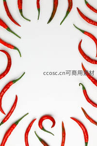红辣椒环形构图创意摆拍，纯白背景突出辛辣食材质感