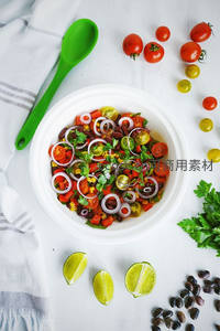 墨西哥风味黑豆莎莎酱配彩椒洋葱与青柠