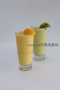 双色芒果牛油果奶昔，雕花芒果与方块牛油果装饰