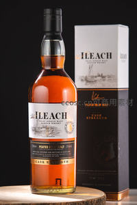 The Ileach泥煤单一麦芽威士忌产品静物摄影