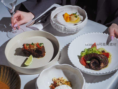 多道精致分子料理摆盘：章鱼、扇贝、牛肉与酱汁组合