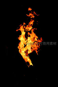 黑色背景中独立火焰爆发，如凤凰涅槃般炽烈升腾旋转