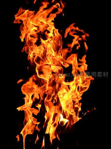 烈焰腾空而起，橙红火舌肆意舞动，黑色背景下尽显燃烧的原始力量与美感